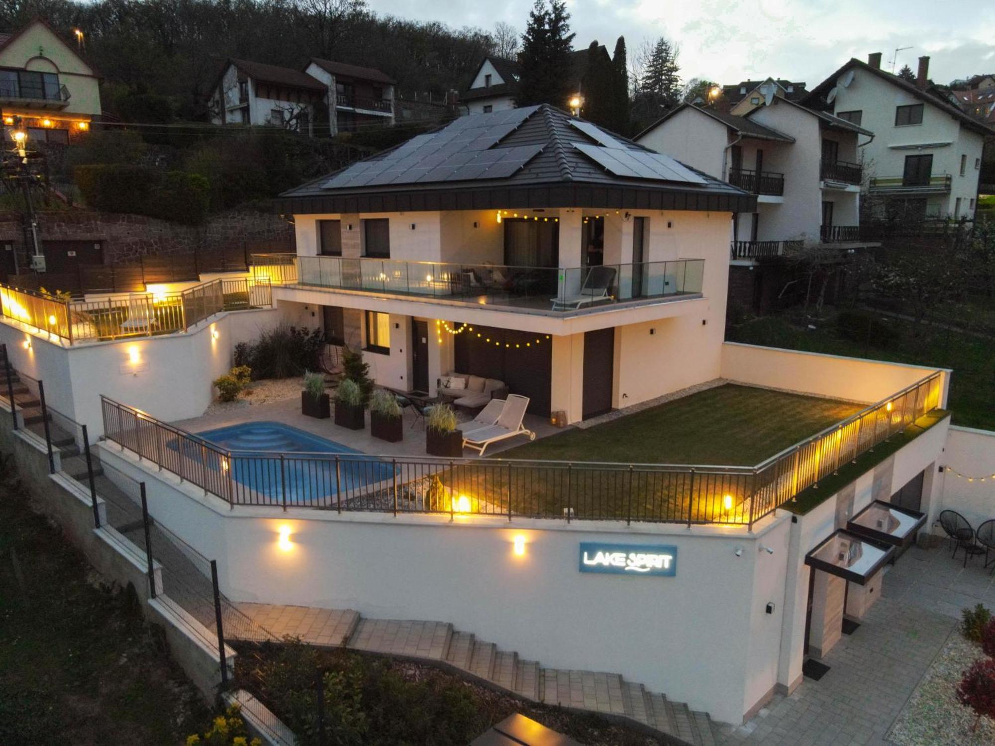 Lake Spirit Boutique Apartments Balatonalmádi Exteriér fotografie