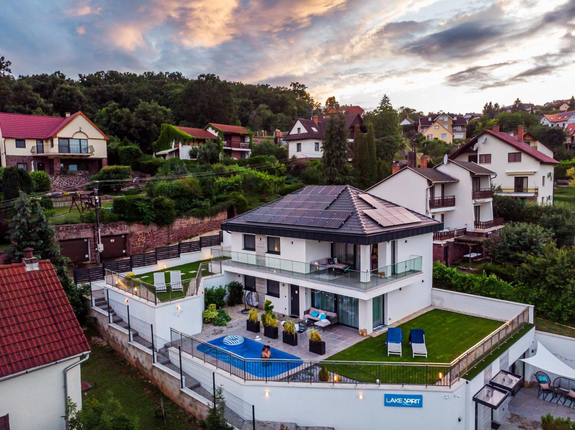 Lake Spirit Boutique Apartments Balatonalmádi Exteriér fotografie